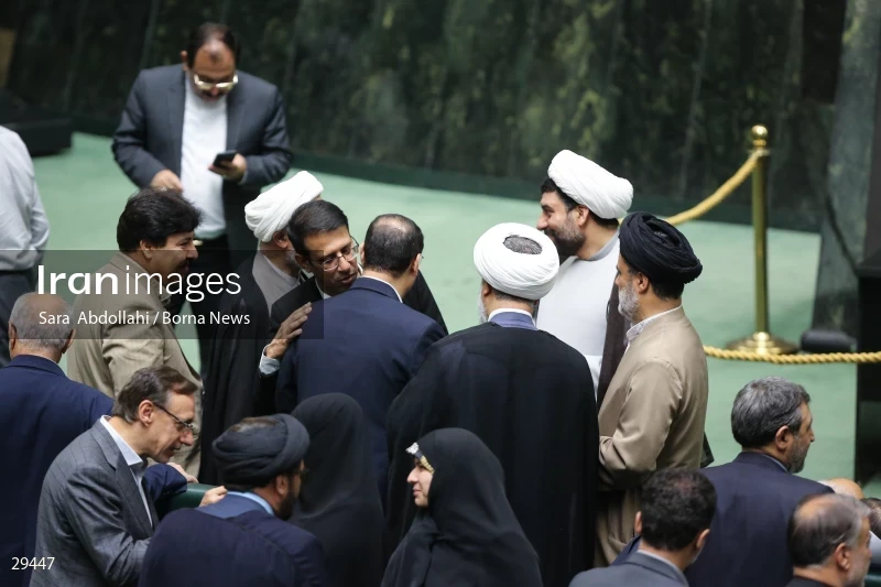 Parliamentary session about confidence vote to Minister of Education