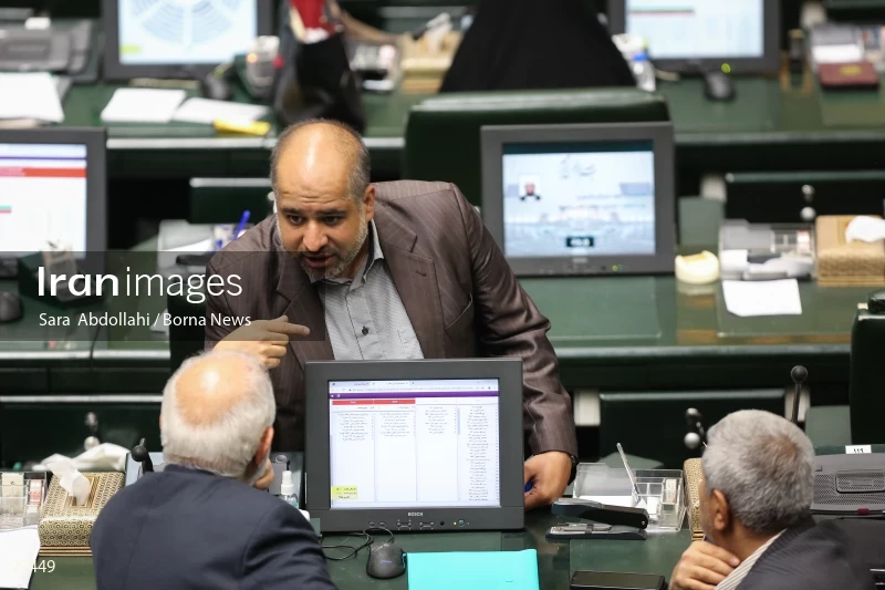Parliamentary session about confidence vote to Minister of Education