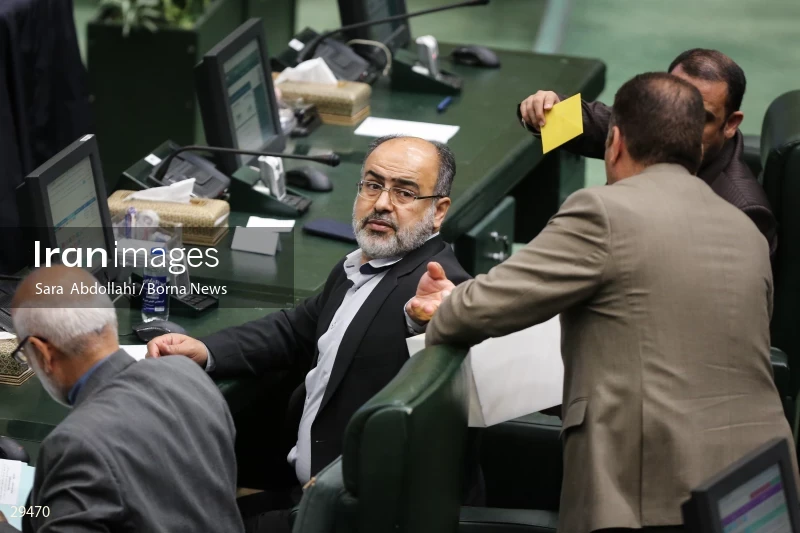 Parliamentary session about confidence vote to Minister of Education