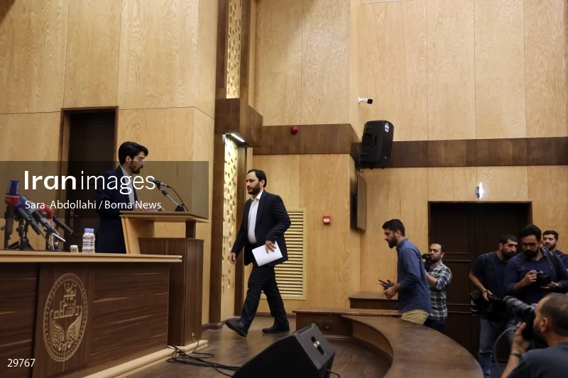 Meeting of students with the government spokesperson