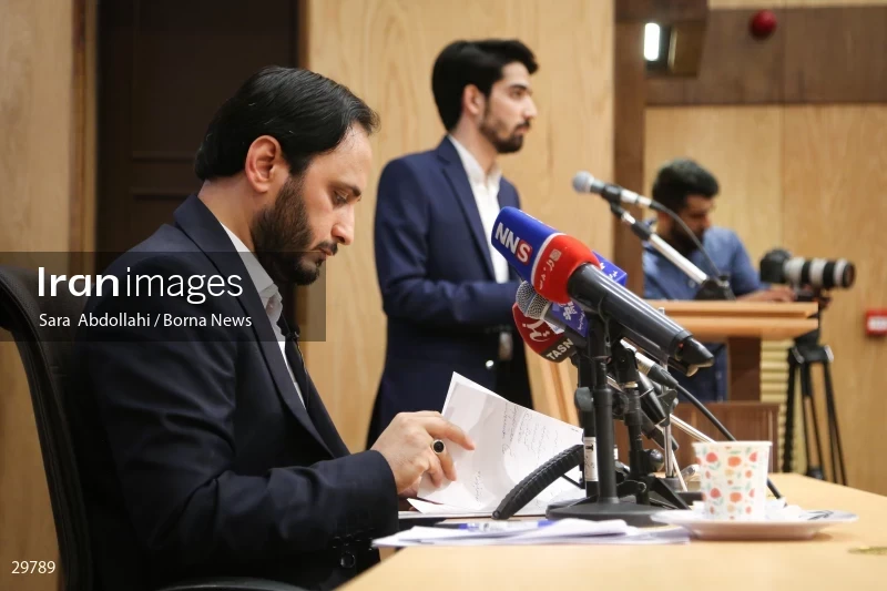 Meeting of students with the government spokesperson