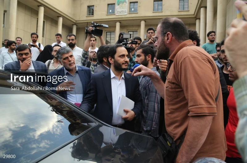 Meeting of students with the government spokesperson