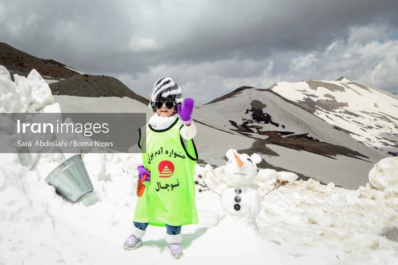 Snowman Festival in Tochal