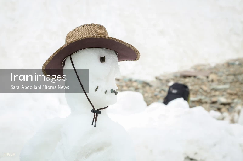 Snowman Festival in Tochal