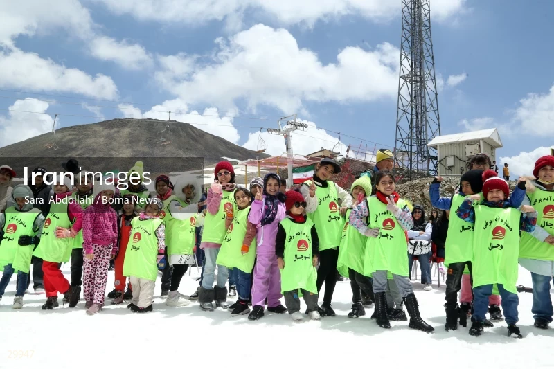 Snowman Festival in Tochal