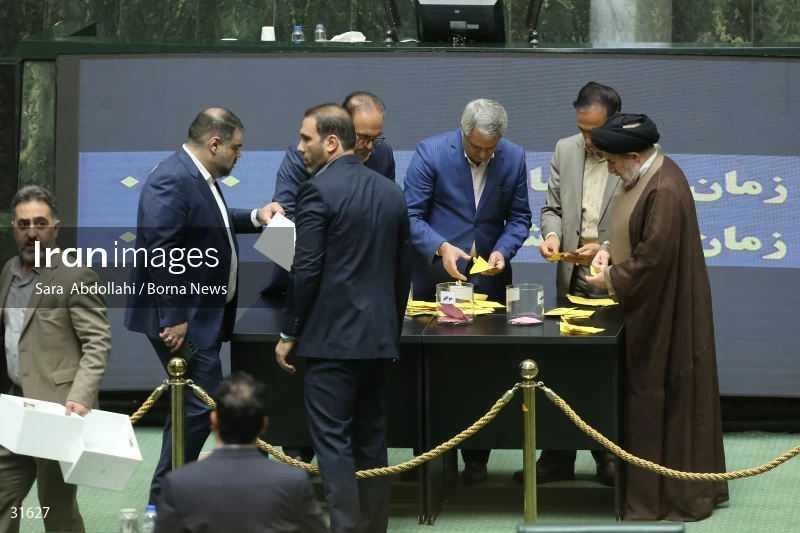 The meeting of Iranian Parliament to review the qualifications of the proposed Minister of Agriculture