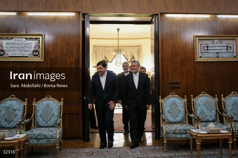 The meeting of the Minister of Labor of Qatar with the first vice president of Iran