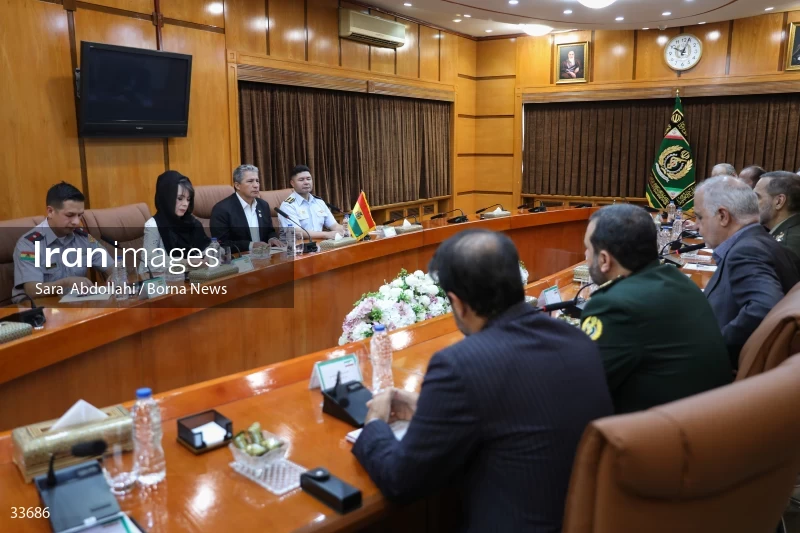 Meeting between the Ministers of Defense of Bolivia and Iran