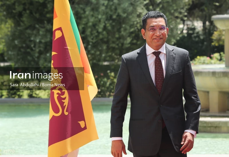 Iran and Sri Lanka FMs meet