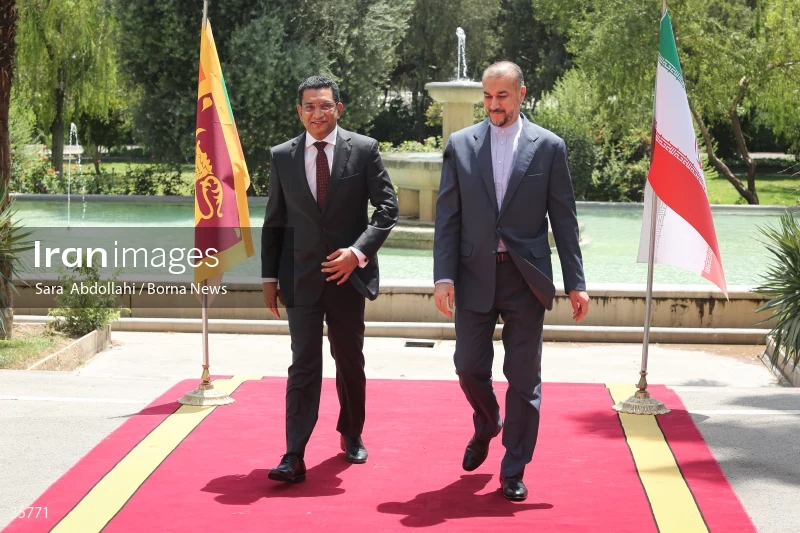 Iran and Sri Lanka FMs meet