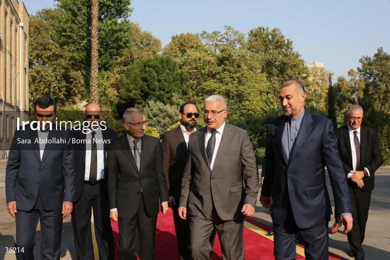Iran's minister of foreign affairs meets President of Algeria's People's National Assembly