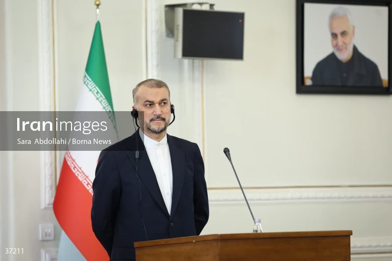 The meeting of the Foreign Ministers of Iran and Turkey