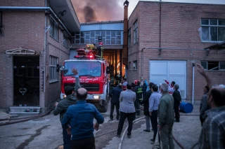 آتش سوزی در کارخانه ایران چسب