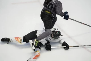 The training session of the Iranian women's national ice hockey team