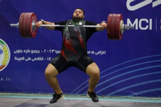 The record setting of Iran's national weightlifting team