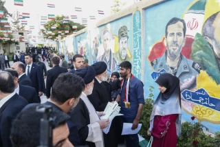 President Ebrahim Raisi in the holy shrine of Hazrat Zeinab (PBUH)