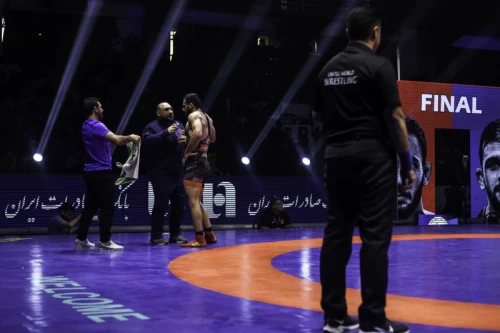 رقابت‌های کشتی آزاد قهرمانی ایران