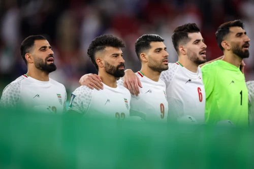 دیدار تیم‌های فوتبال ایران - قطر