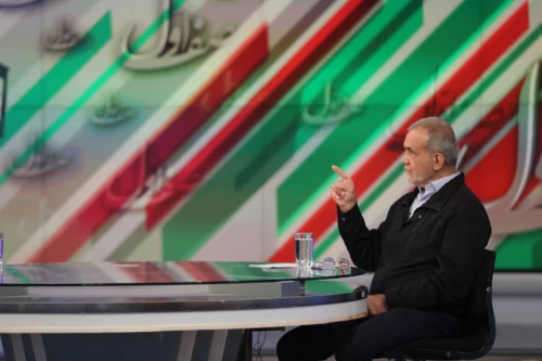 Massoud Pezeshkian on the "Safe Aval (Prime Row)" program on the News Network