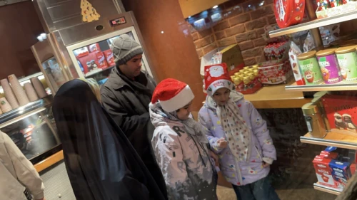 حال و هوای تهران در شب کریسمس