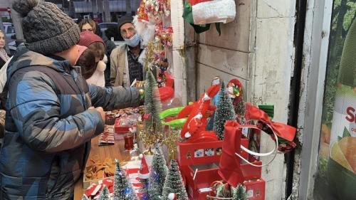 حال و هوای تهران در شب کریسمس