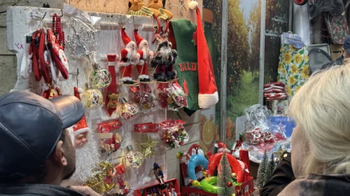 حال و هوای تهران در شب کریسمس