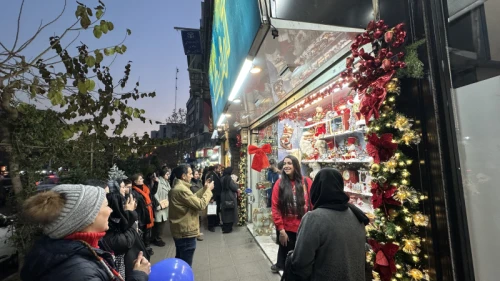 حال و هوای تهران در شب کریسمس